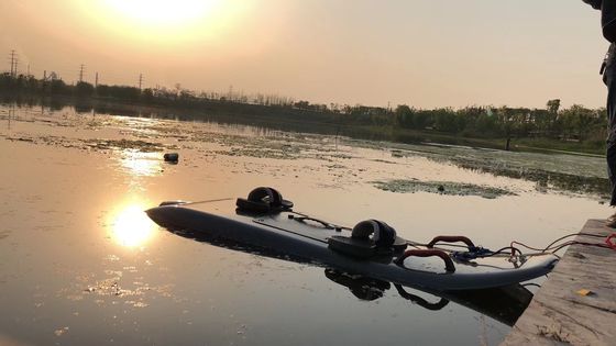 Papan selancar listrik komposit dengan kapasitas baterai 72V 30A
